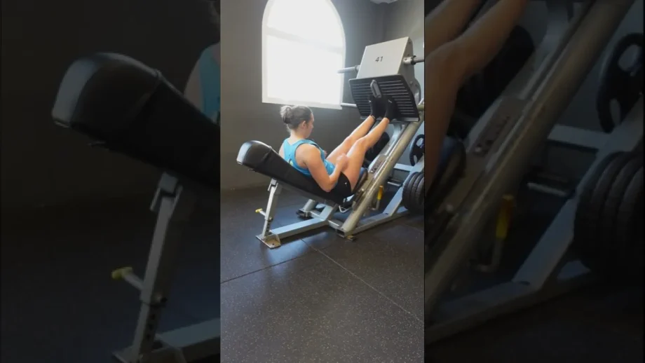 Beinpresse zum Einstieg ins Krafttraining nach zweitem Kreuzbandriss. 