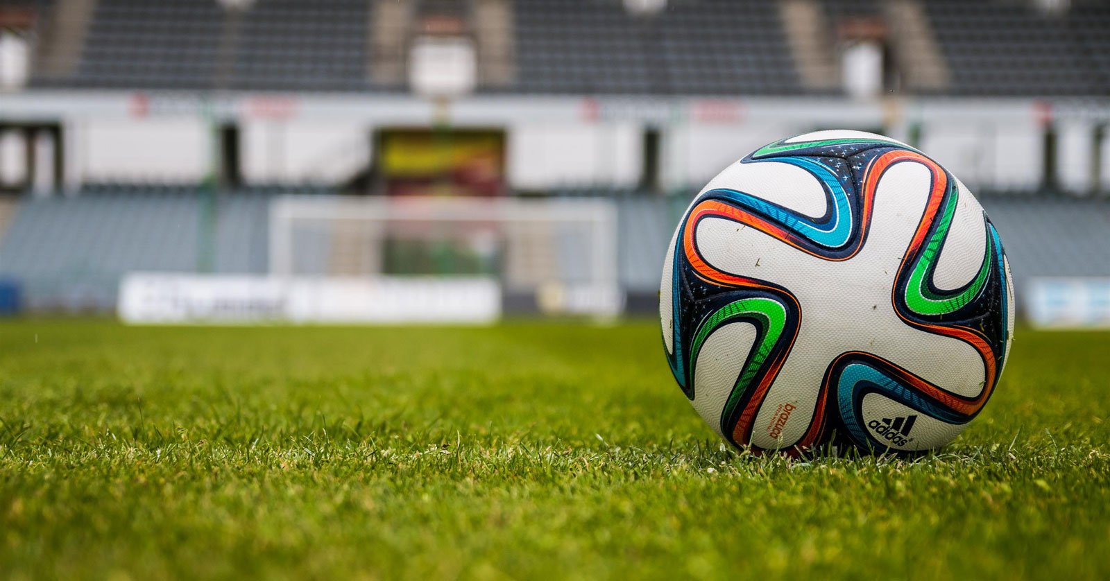 Warum Fußballer häufig Kreuzbandverletzungen erleiden und wie du sie verhindern kannst
