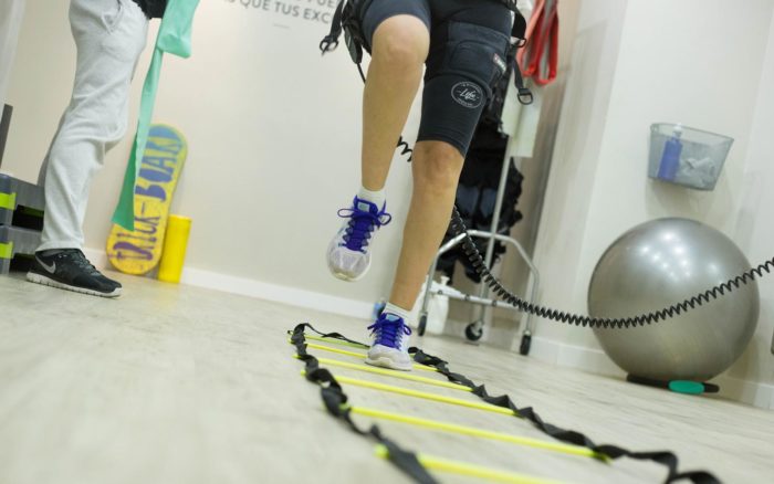 Rehabilitation eines Kreuzbandriss mit Fast Feet und Agilitytraining